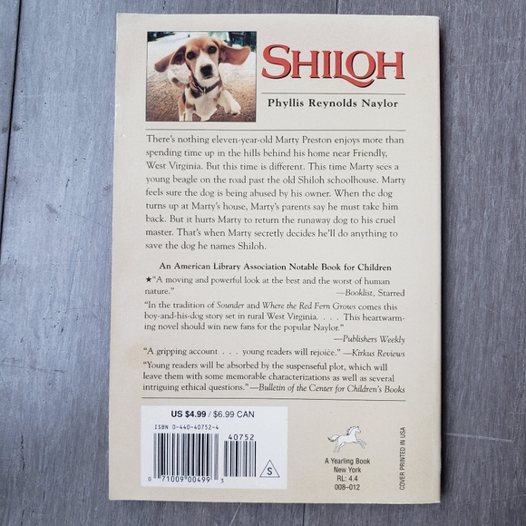 SHILOH Yearling Newbery Chapter Book - Picture 4 of 4